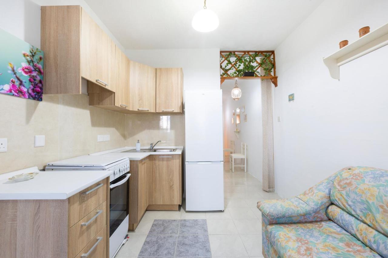 Ne1 - Lovely 2 Bedroom Apartment. Perfect Location Mellieha Exterior photo